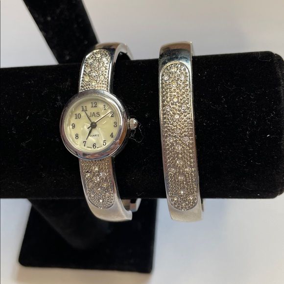JAS Accessories - Elegant Silver JAS Women's Watch & Bracelet Set